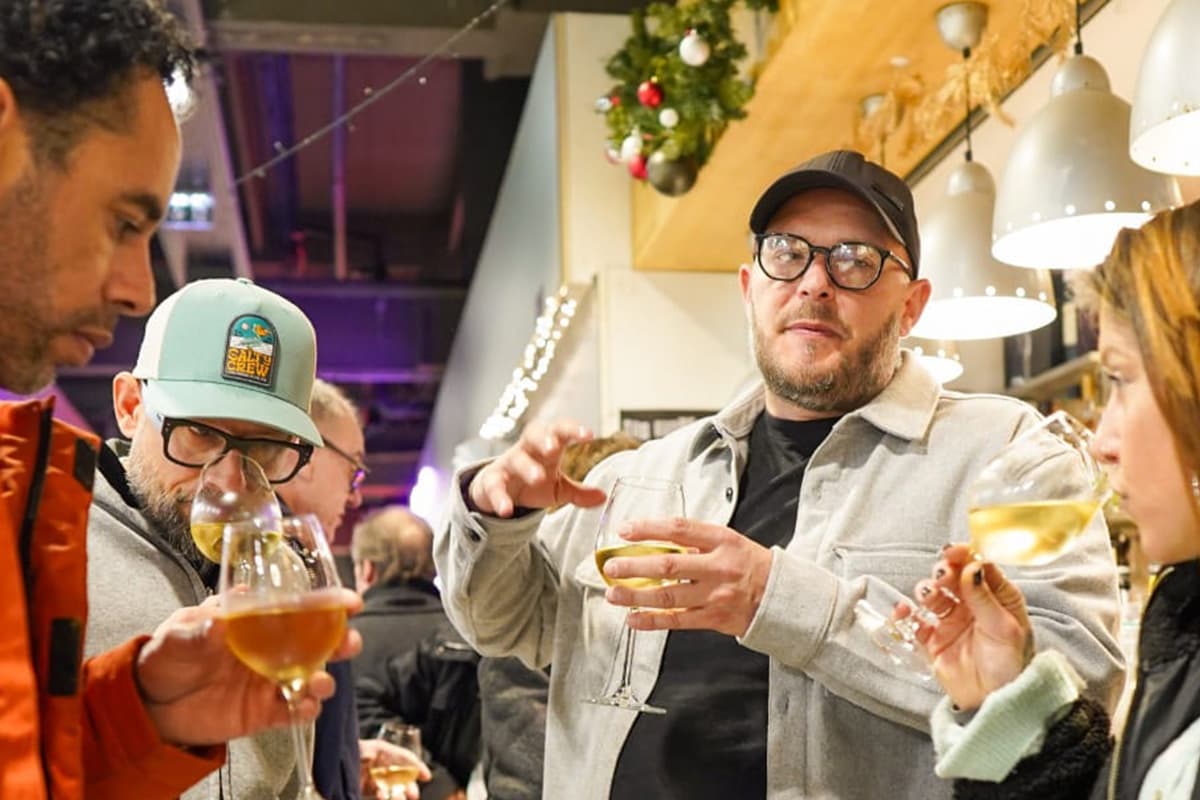 Wine Tasting Pouring